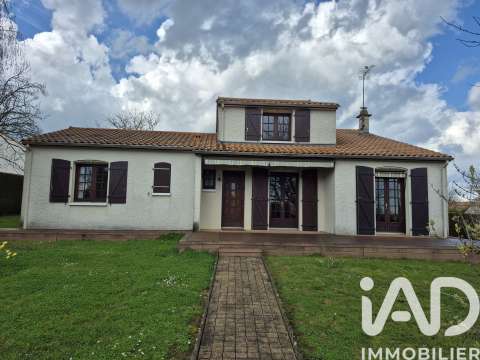 Vente maison 5 pièces Azay-le-Brûlé 79
