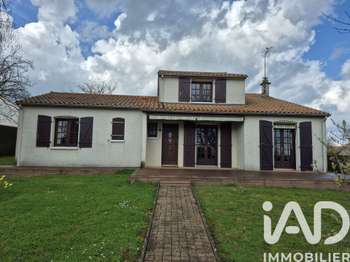 Vente maison 5 pièces Azay-le-Brûlé 79