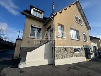 Maison 10 pièces 202 m² · à Bagnoles-de-l'Orne · 202 m² · 369 250 €