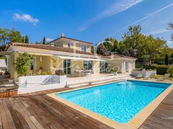 Vente maison 6 pièces Bagnols-en-Forêt 83