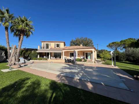 Vente maison 6 pièces Bagnols-en-Forêt 83