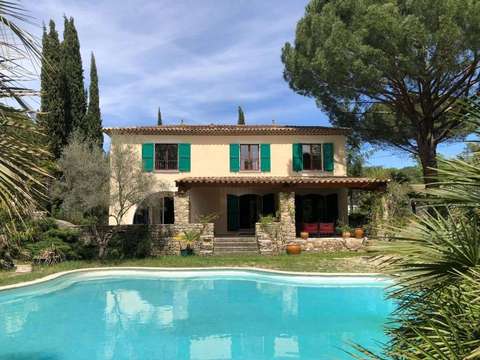 Vente maison 5 pièces Bagnols-en-Forêt 83