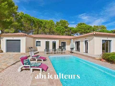 Vente maison 4 pièces Bagnols-en-Forêt 83