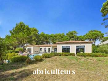 Vente maison 4 pièces Bagnols-en-Forêt 83