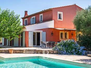 Vente maison 8 pièces Bagnols-en-Forêt 83