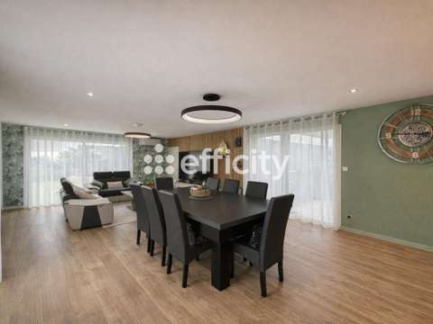 Vente maison 8 pièces