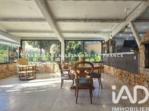 Vente maison 6 pièces Bandol 83