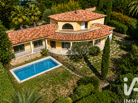Vente maison 5 pièces Bandol 83