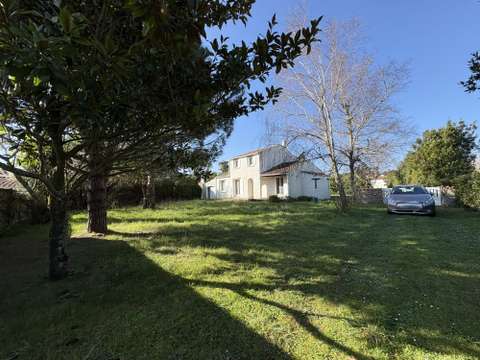 Vente maison 4 pièces Barbâtre 85