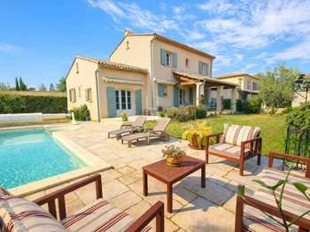 Maison 6 pièces 144 m² · à Barbentane · 144 m² · 795 000 €