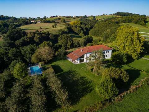 Vente maison 12 pièces Bardos 64