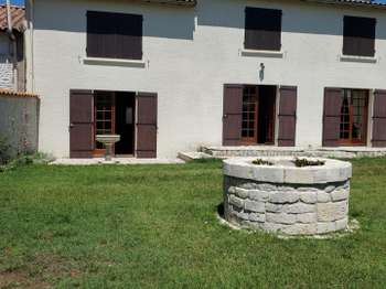 Maison 8 pièces 197 m² · à Barzan · 197 m² · 275 000 €