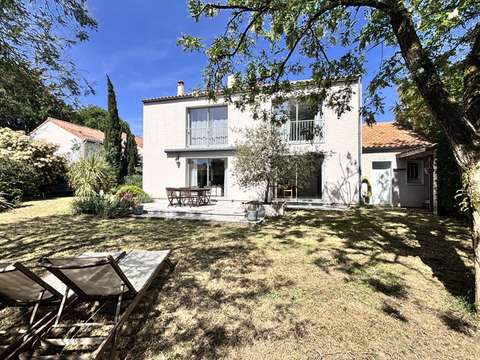 Vente maison 8 pièces Basse-Goulaine 44