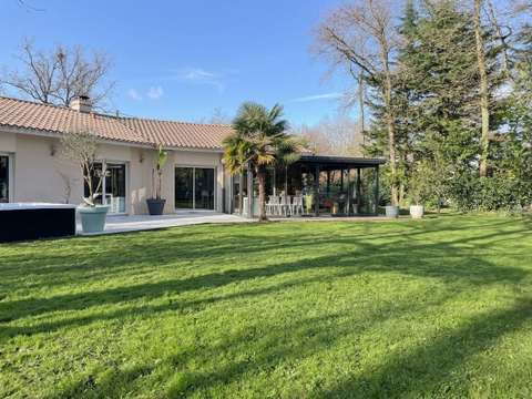 Vente maison 8 pièces Basse-Goulaine 44