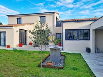 Vente maison 8 pièces
