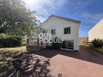 Maison 6 pièces 165 m² · à Basse-Goulaine · 165 m² · 387 000 €