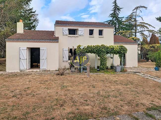 Maison 6 pièces 139 m² · à Basse-Goulaine · 139 m² · 468 000 €