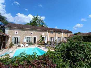 Vente maison 8 pièces Bassillac 24