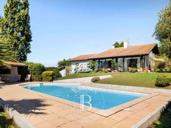 Vente maison 8 pièces Bassussarry 64