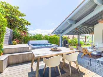 Maison 5 pièces 113 m² · à Bassussarry · 113 m² · 837 000 €