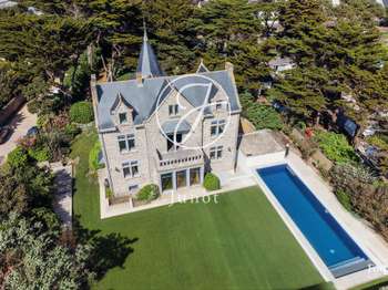 Vente maison 9 pièces