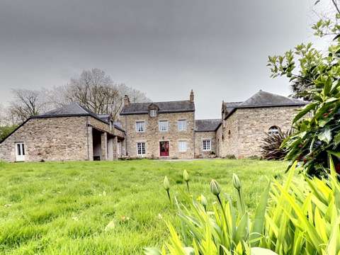 Vente maison 12 pièces Baud 56