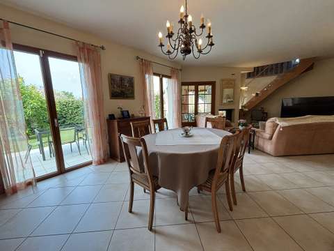 Vente maison 9 pièces