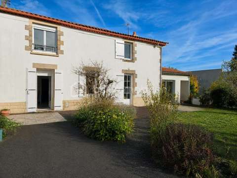 Vente maison 7 pièces Bazoges-en-Paillers 85