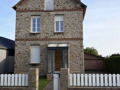 Vente maison 6 pièces Bazouges-la-Pérouse 35