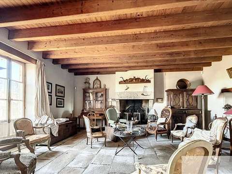 Vente maison 8 pièces Beaufou 85
