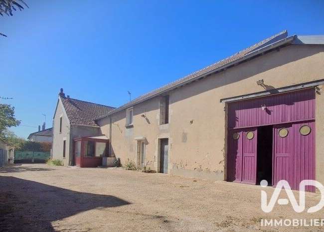 Maison 8 pièces 167 m² · à Beaulieu-sur-Loire · 167 m² · 145 000 €