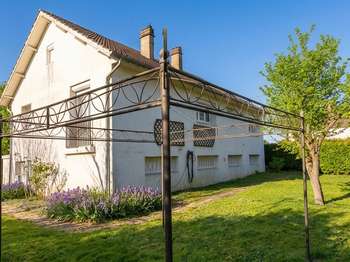 Maison 6 pièces 136 m² · à Beaune · 136 m² · 260 000 €
