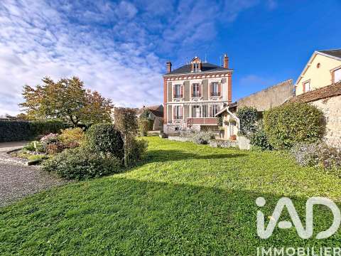 Vente maison 7 pièces Beaune-la-Rolande 45