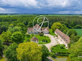 Vente maison 9 pièces Beaune-la-Rolande 45