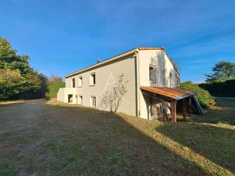 Vente maison 8 pièces Beaurepaire 85