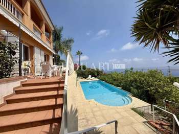 Maison 7 pièces 165 m² · à Beausoleil · 165 m² · 1 690 000 €