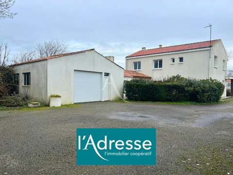 Vente maison 10 pièces Beauvoir-sur-Mer 85