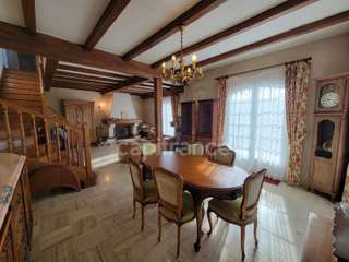 Vente maison 8 pièces