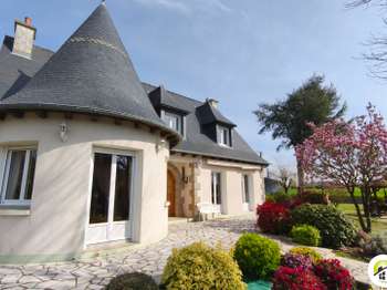 Maison 6 pièces 164 m² · à Bédée · 164 m² · 303 600 €