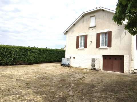Vente maison 5 pièces Bedenac 17