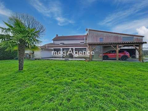 Vente maison 9 pièces Bégrolles-en-Mauges 49