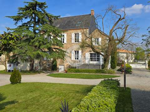 Vente maison 9 pièces Bellevigny 85