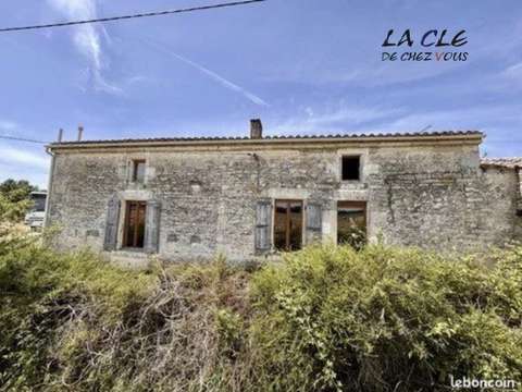 Vente maison 5 pièces Benet 85