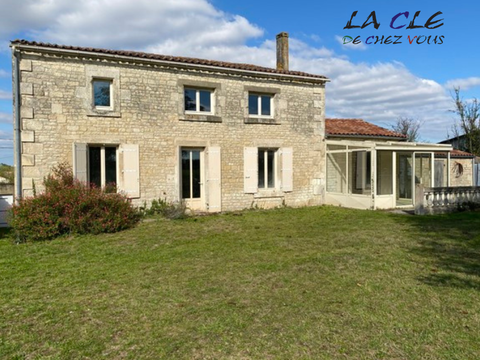 Vente maison 7 pièces Benet 85