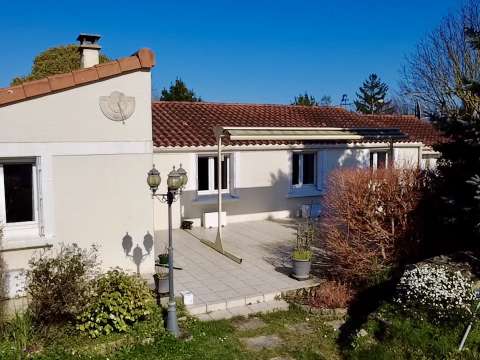 Vente maison 7 pièces Benet 85