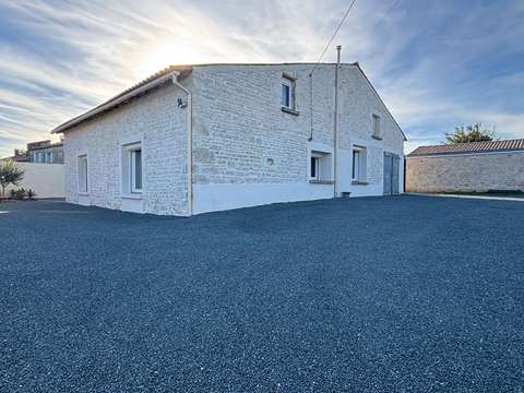 Vente maison 7 pièces Benet 85