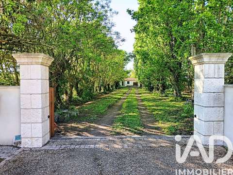 Vente maison 2 pièces Benet 85