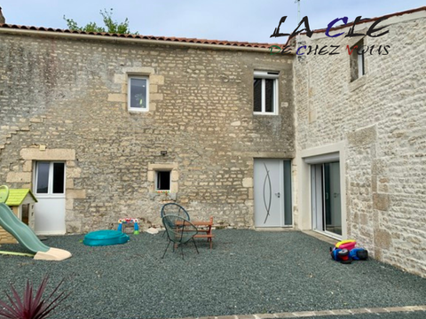 Vente maison 7 pièces Benet 85