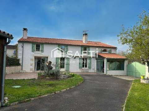 Vente maison 5 pièces Benet 85