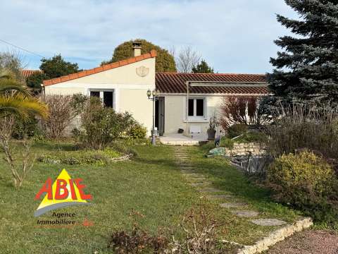 Vente maison 5 pièces Benet 85